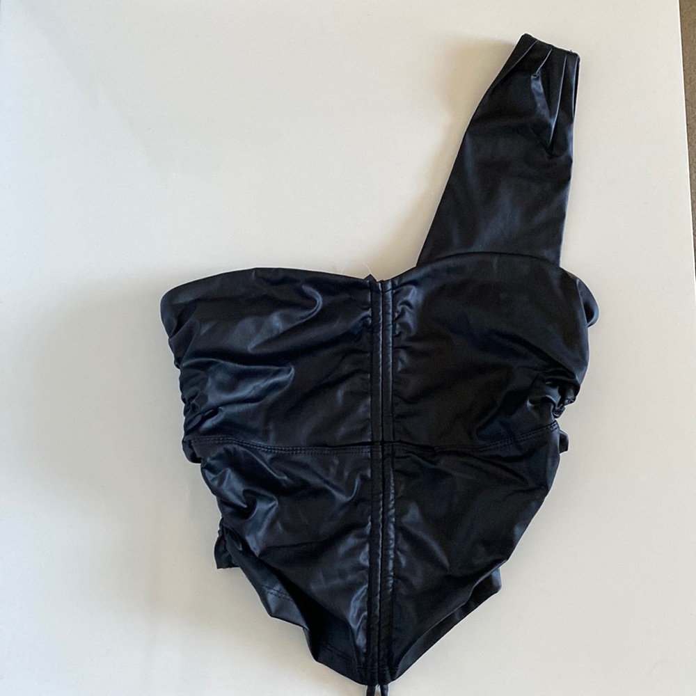 NWT Win Win One Shoulder Tank Top Crop Black Faux Leather w/Ruching - Small